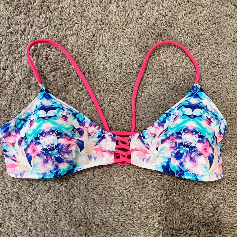 Victoria’s Secret bikini top
